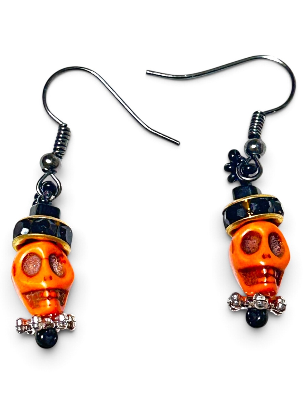 GrandmaMia’s Handmade Orange Howlite Skull Dangle Earrings NWT